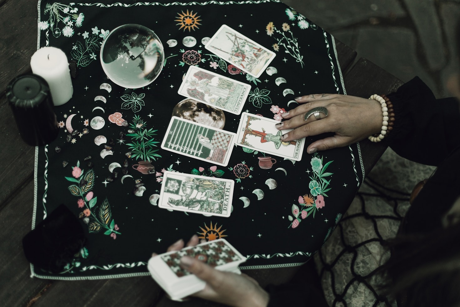 Comparing Pricing Models Across Popular Psychic Services